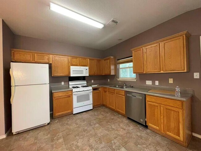 Building Photo - 2416 Socorro Bend