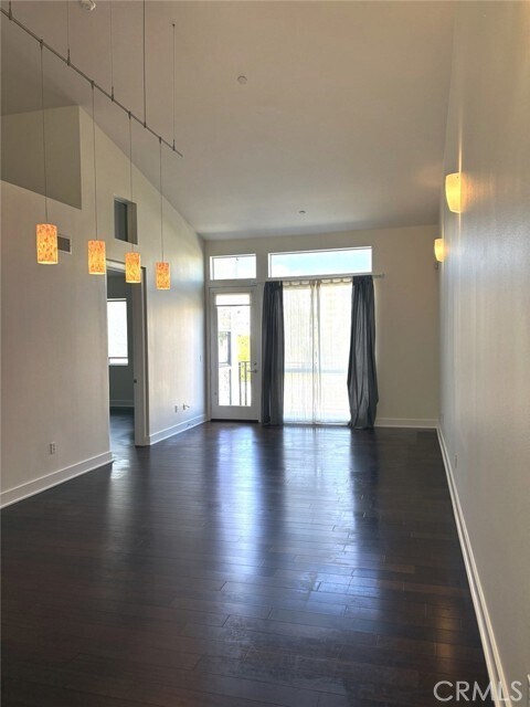 Foto del edificio - 600 Ridgeley Dr
