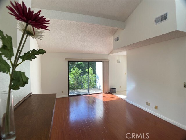 Foto del edificio - 28223 Ridgepoint Ct