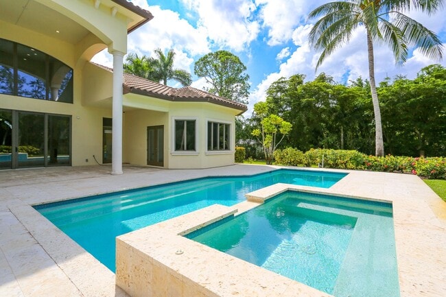 Building Photo - ** STUNNING 5 BEDROOM, 5.5 EN SUITE BATH 6,000 SQ FOOT HOME ** AS AN ANNUAL RENTAL ** PINE WOODS ...