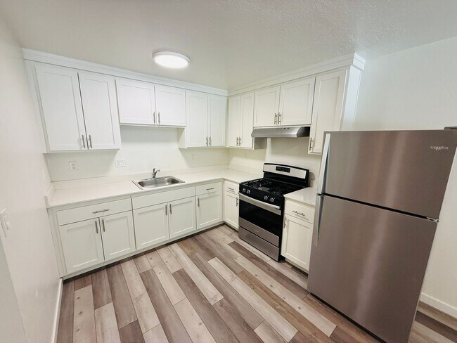 Foto del edificio - 2 bed 1 bath apartment for rent in South Lake Tahoe