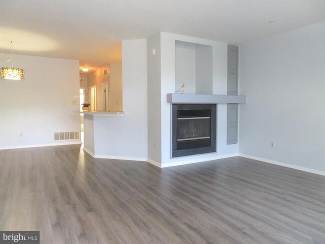 Building Photo - 113 Dresher Woods Dr