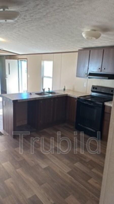 Building Photo - 175 S King Charles Ct