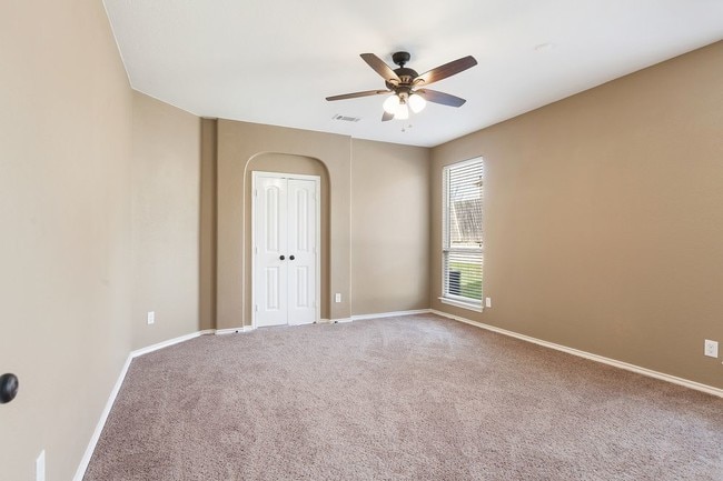 Building Photo - 6749 Friendsway Dr