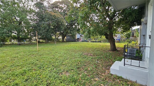 Foto del edificio - 374 NW 31st Ct