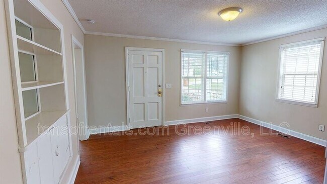 Foto del edificio - 404 Long Hill St