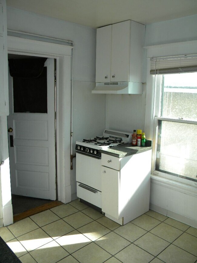 Building Photo - 958-15TH