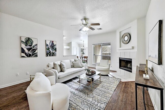 Foto del edificio - 117 Rosemary Cove