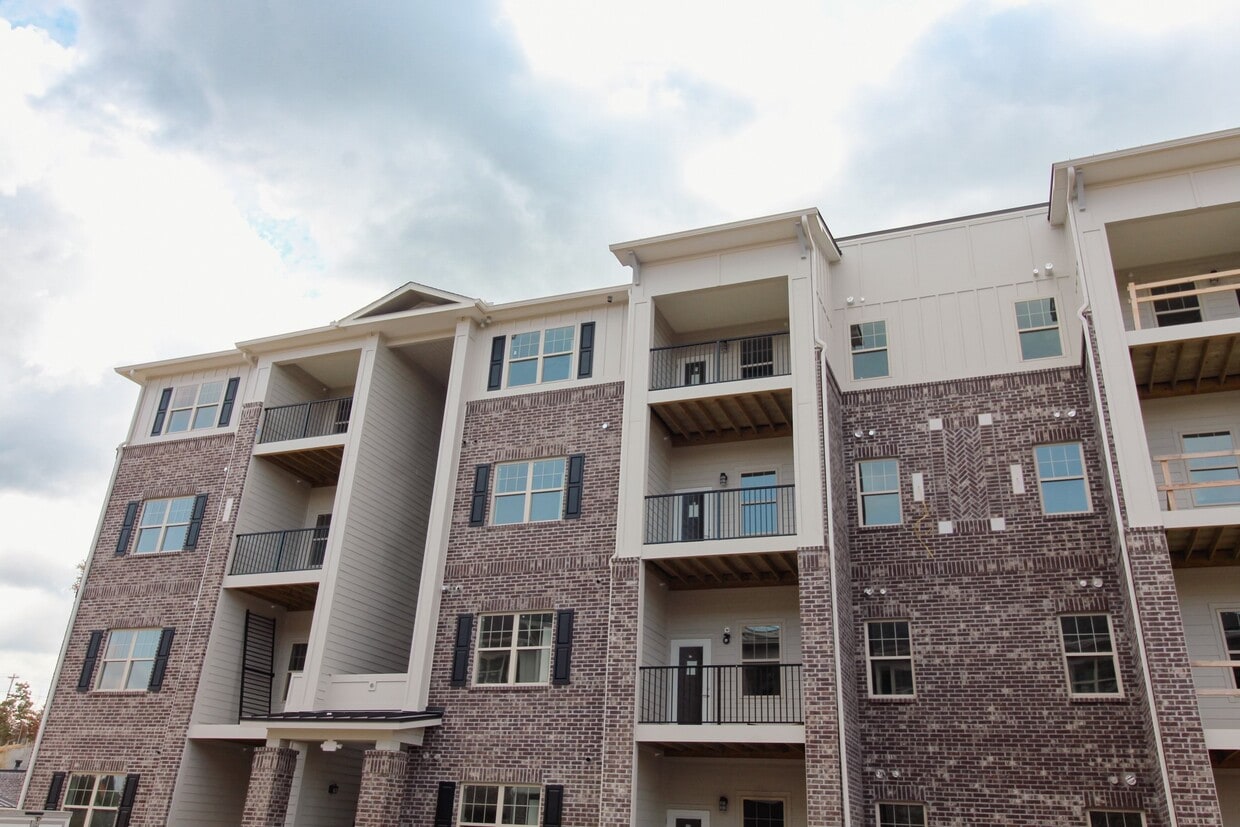 Farragut Junction Apartments in Farragut, TN