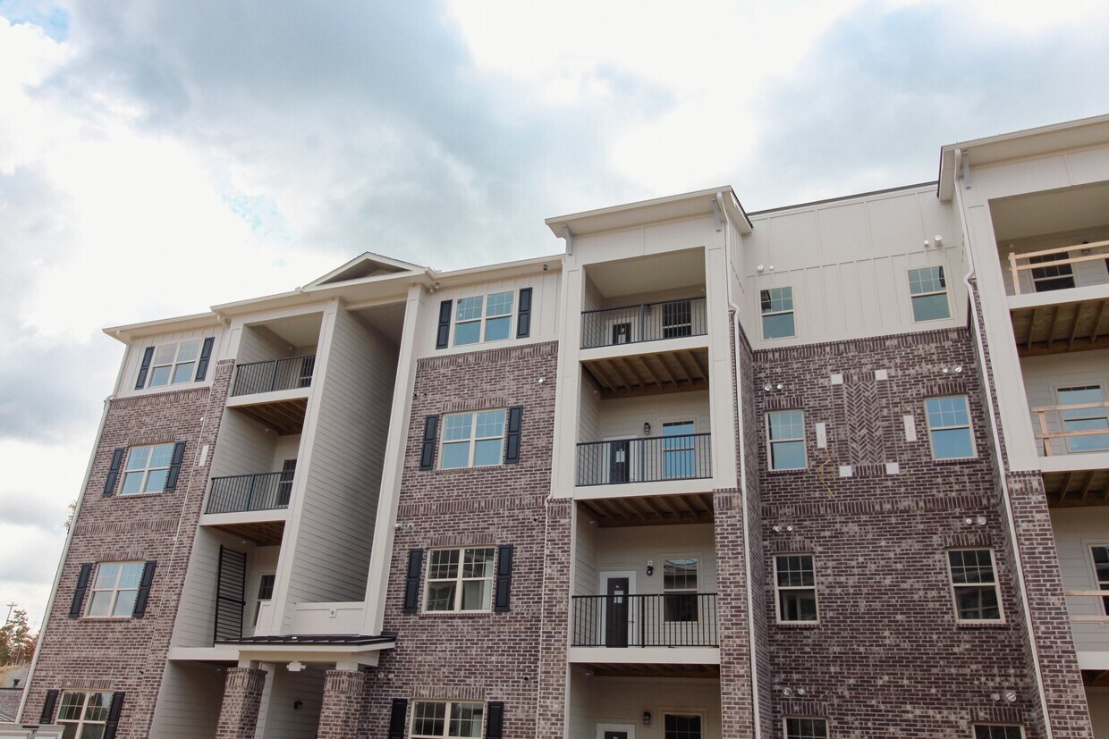 Farragut Junction Apartments in Farragut, TN