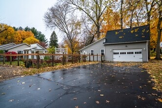 Building Photo - 422 S Michigan Ave