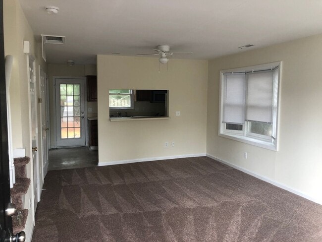 Photo - 2 Bed 1.5 Bath Town House