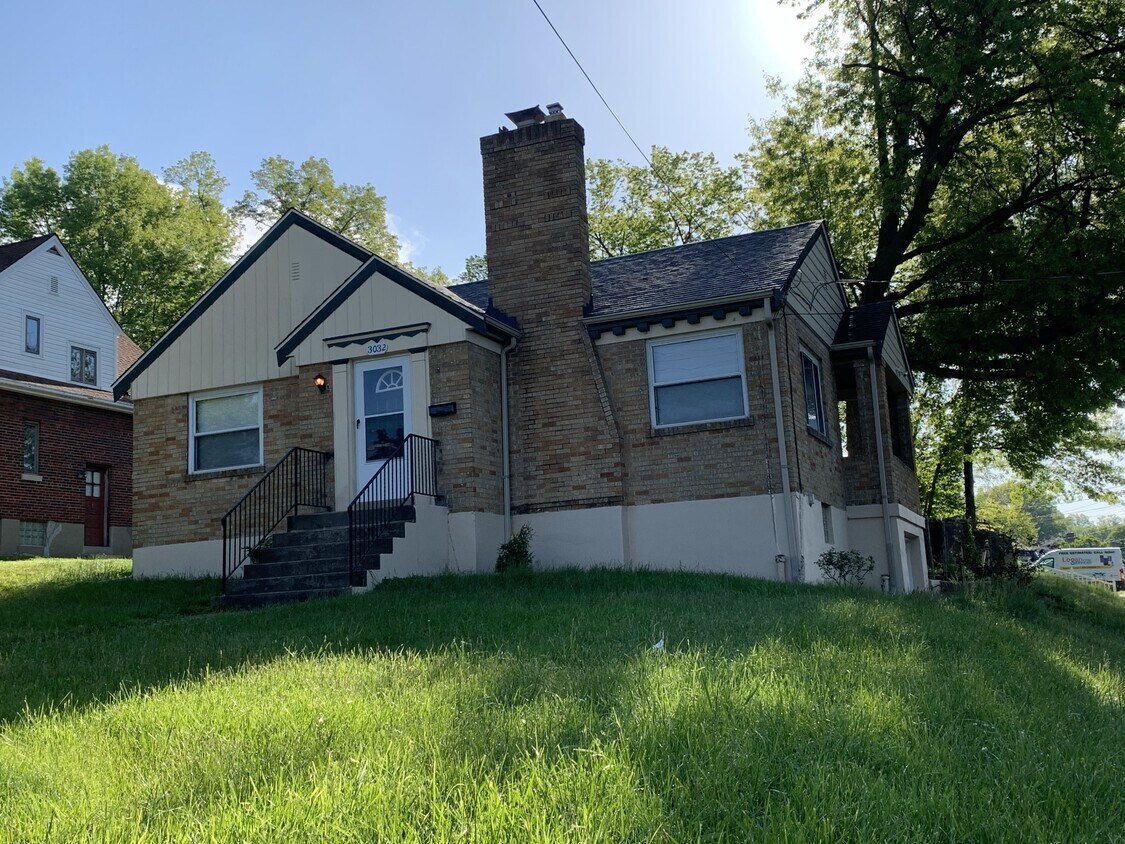 3032 Boudinot Ave, Cincinnati, OH 45238 House Rental in Cincinnati