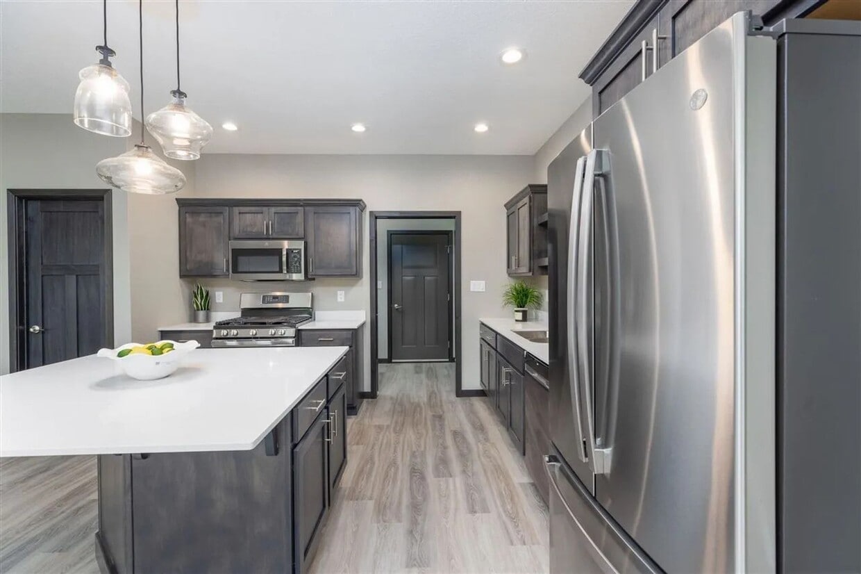 113 Cathy Jean Ct, Waterloo, IA 50701 Condo for Rent in Waterloo, IA