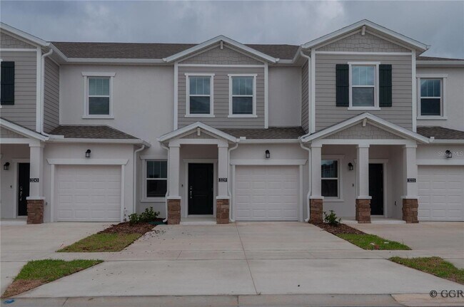 Foto del edificio - 3239 Laurent Loop