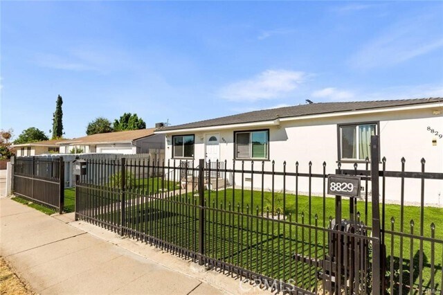 Building Photo - 8827 Sylmar Ave
