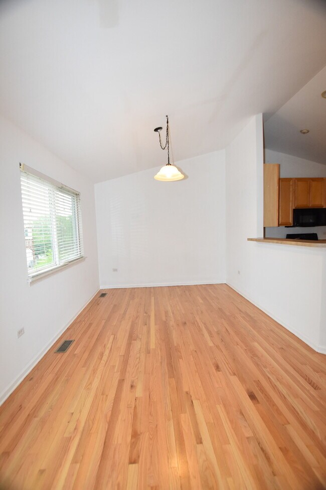 Building Photo - 2963 Saganashkee Ln