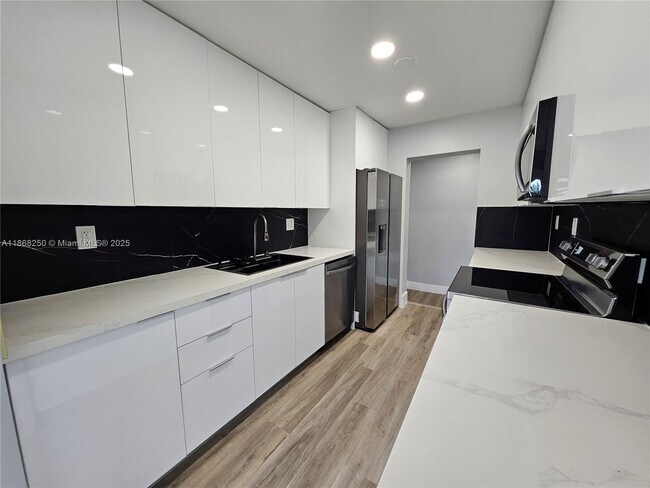Foto del edificio - 2865 NE 13th Ave