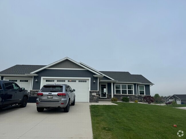Building Photo - N1697 Waterlefe Dr