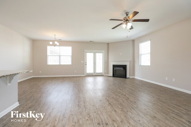 Building Photo - 204 Autumn Terrace Ln