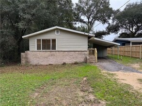 Building Photo - 2613 Old Military Rd