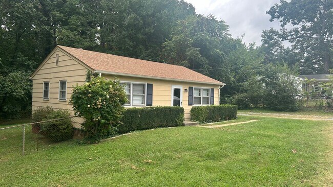 Foto del edificio - One Level House in Madison Heights