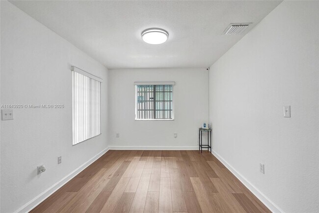 Foto del edificio - 12254 SW 217th St