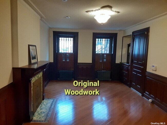 Building Photo - 384 MacDonough St