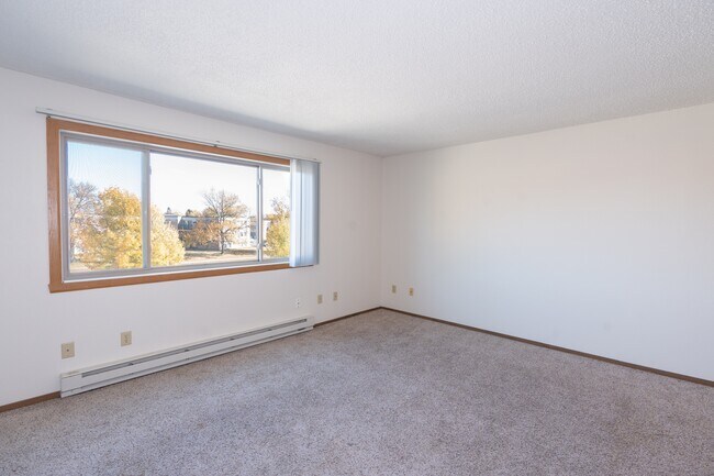 Apartamentos en Hartford, Fargo, ND | 11A | Sala de estar - Hartford