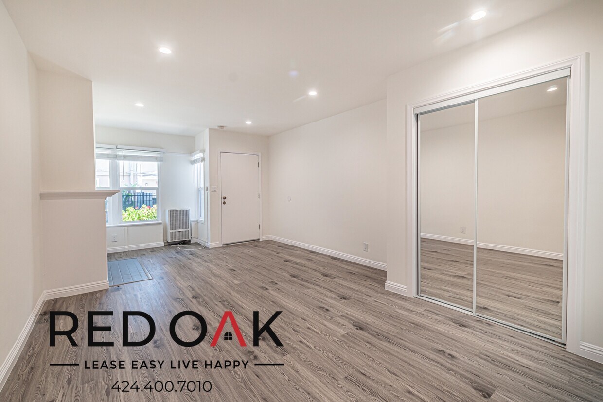 Foto principal - 1627 Normandie Ave