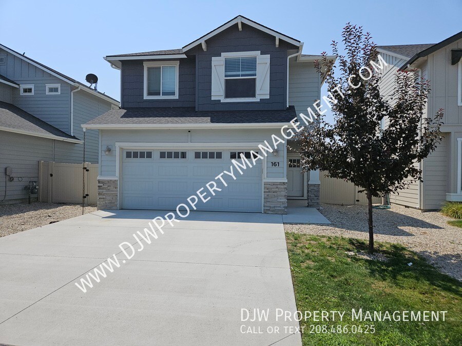 Foto principal - 161 S Iceberg Lake Ave
