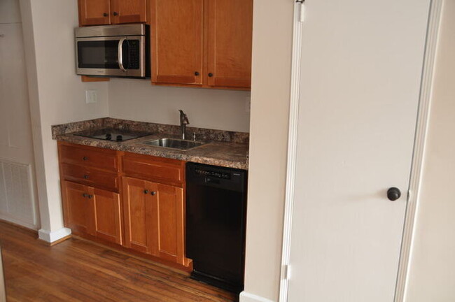 Foto del edificio - 1902 D-3 Queen St-1BR/1BA-Ardmore APT!!!!