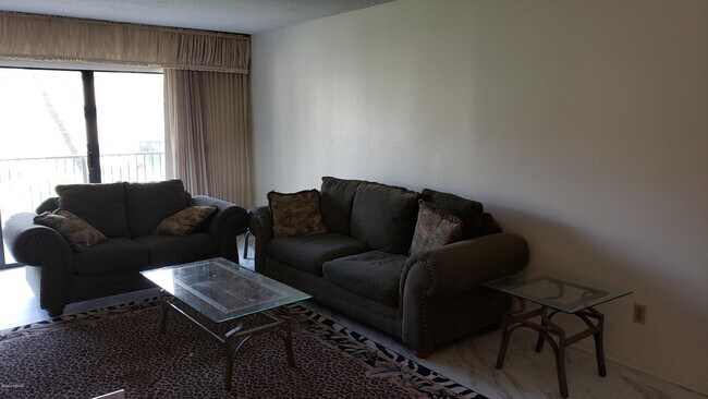 Foto del edificio - 2100 Ocean Shore Blvd