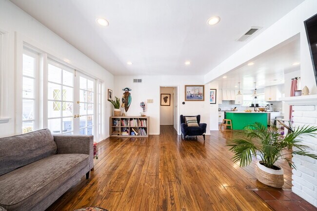 Building Photo - 6307 Tunney Ave