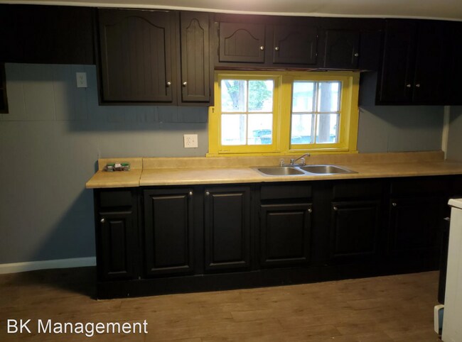 Foto del edificio - 3 br, 1 bath House - 1315 S May Avenue