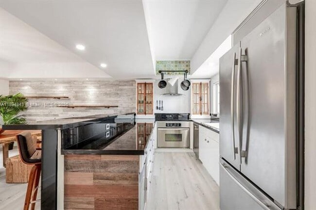 Foto del edificio - 100 Jefferson Ave