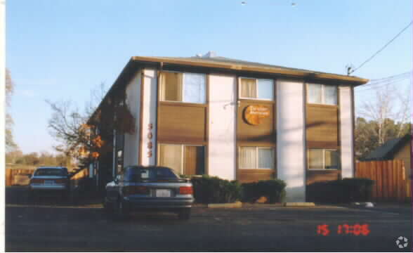 Primary Photo - 5085 2nd St
