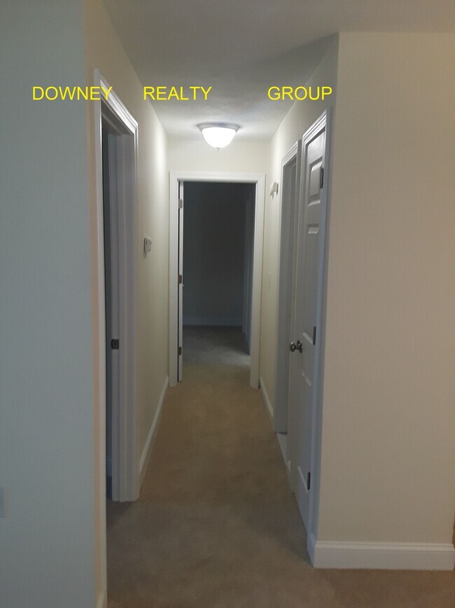 Foto del edificio - 134 Plymouth Dr