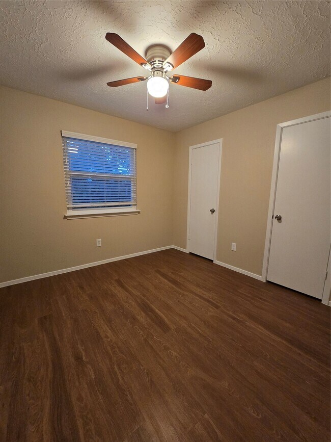 Foto del edificio - 4830 Diehlwood Pl