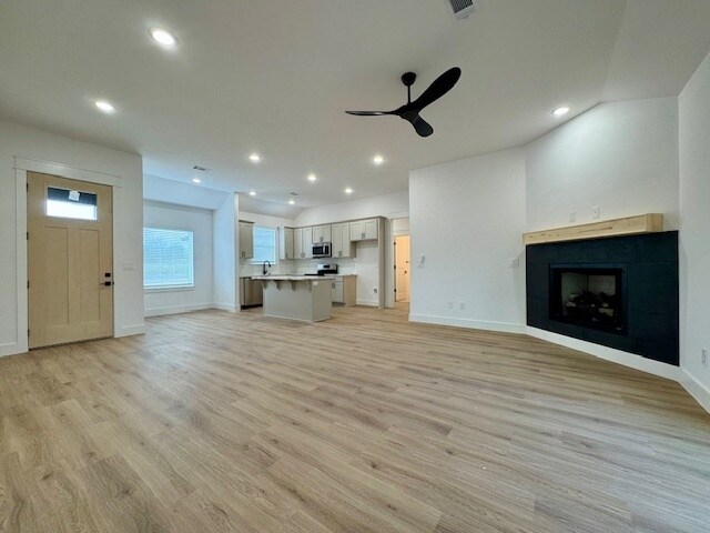 Foto del edificio - 16 Doon Cir