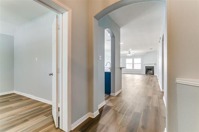 Foto del edificio - 815 Creekside Dr