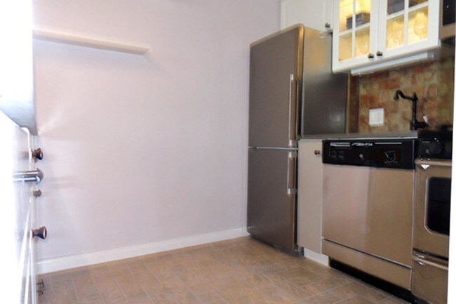 Foto del edificio - 239 East 18th Street