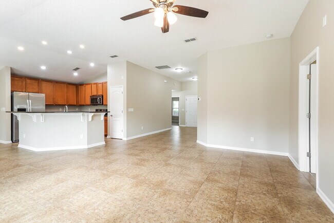 Building Photo - 4510 Oak Moss Loop