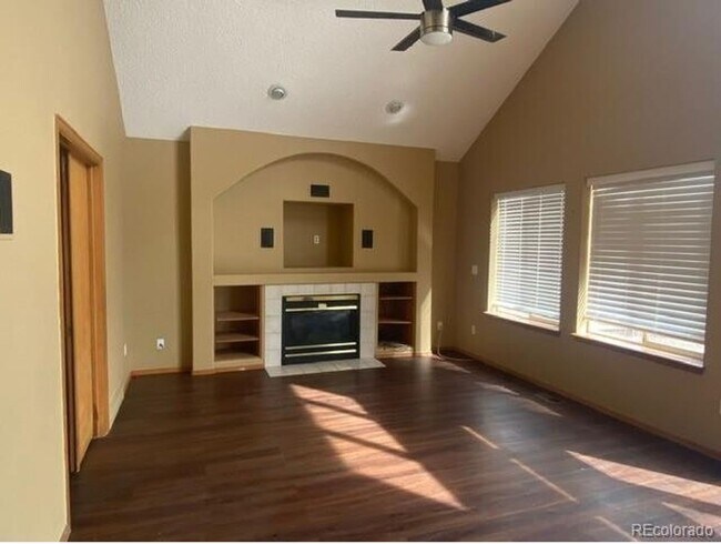 Foto del edificio - Long Realty & Property Management - Corner Lot, 3 Car Garage Home in Colorado Springs