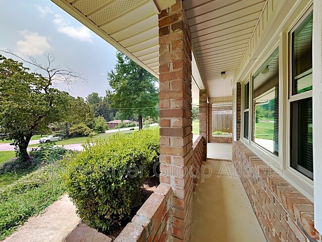 Building Photo - 3820 Tommy Dr