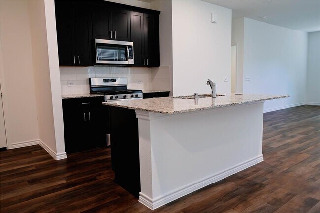 Building Photo - 15510 Olive Ter Trl