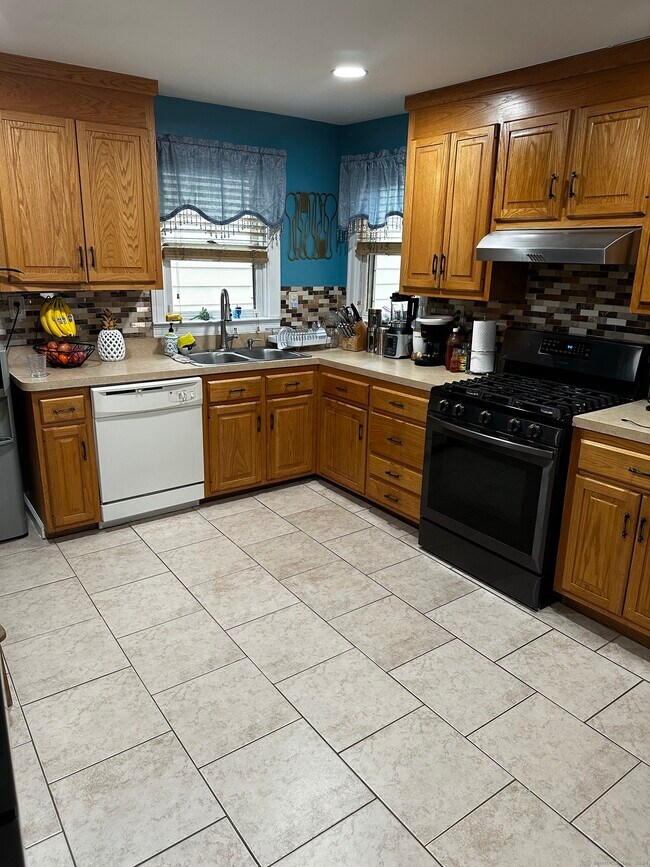 Foto del edificio - 504 Dixwell Ave