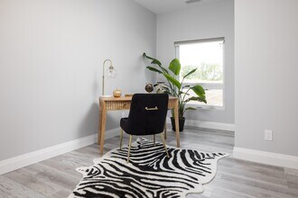 Building Photo - Trinity Gate - 4755 Walker Rd