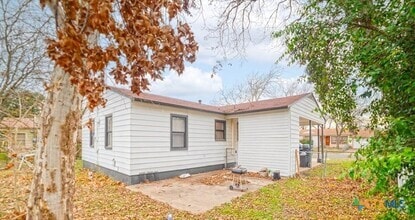 Building Photo - 506 Goodnight Dr