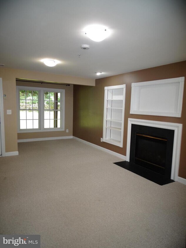 Primary Photo - 10604 Ashford Way